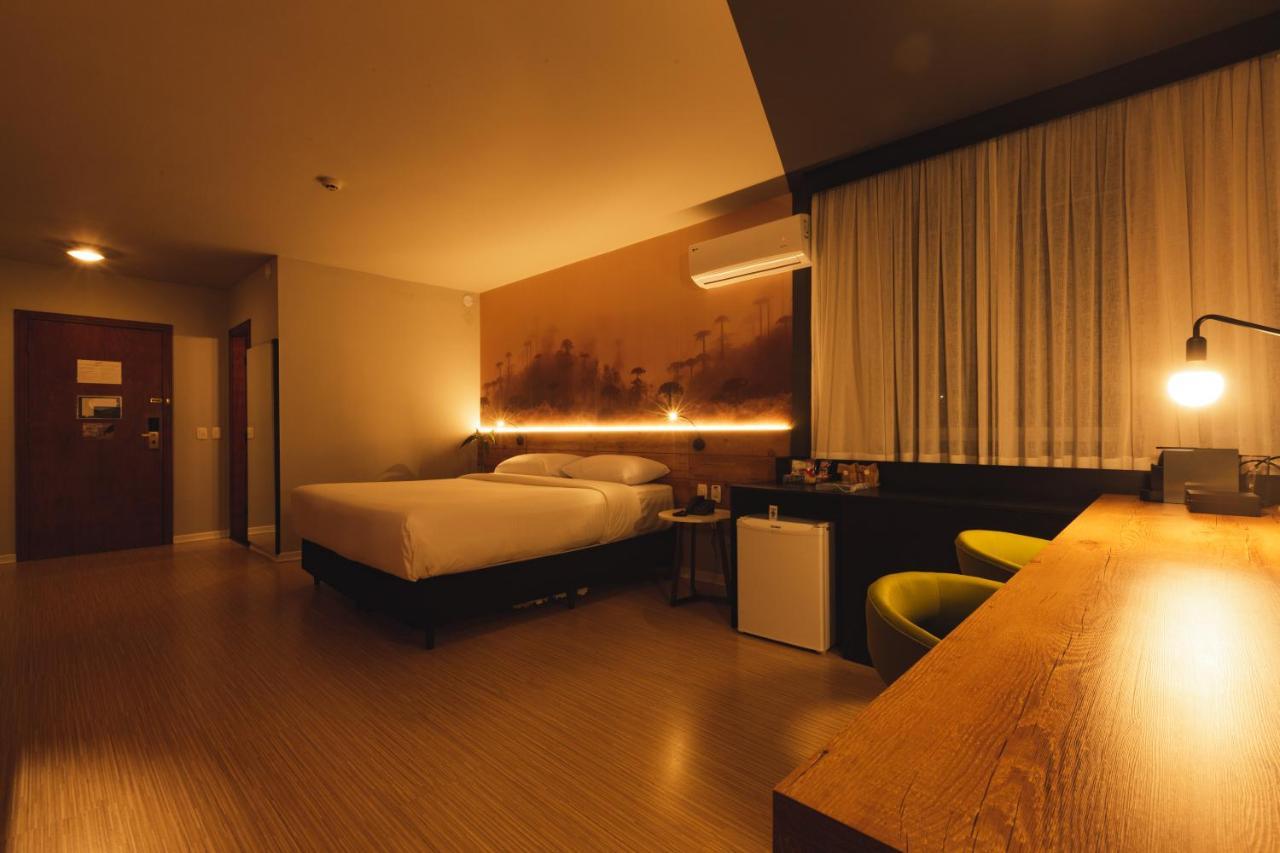 São José dos Pinhais Hotel Cassino Tower Curitiba Aeroporto By Nacional Inn מראה חיצוני תמונה