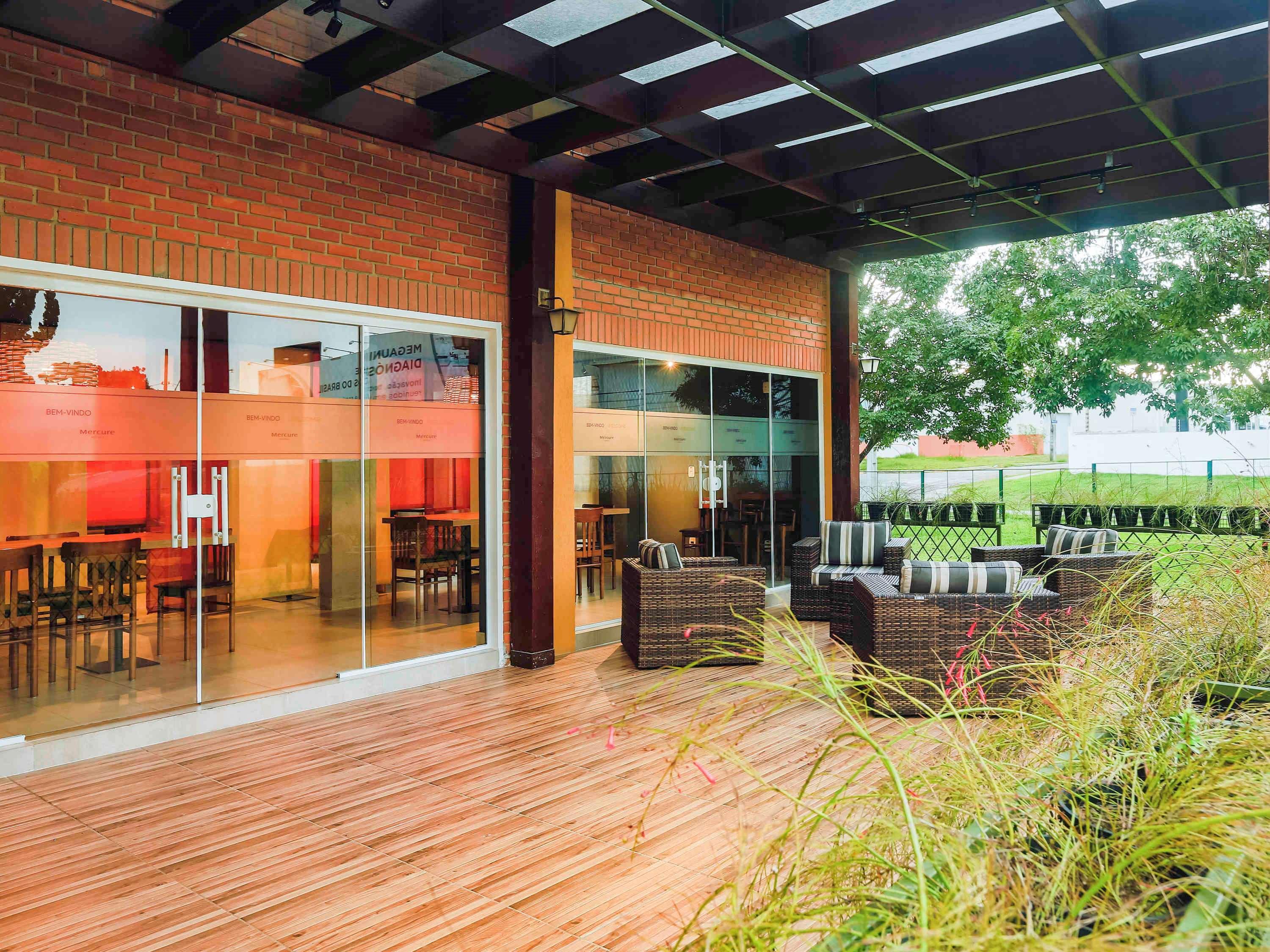 São José dos Pinhais Hotel Cassino Tower Curitiba Aeroporto By Nacional Inn מראה חיצוני תמונה