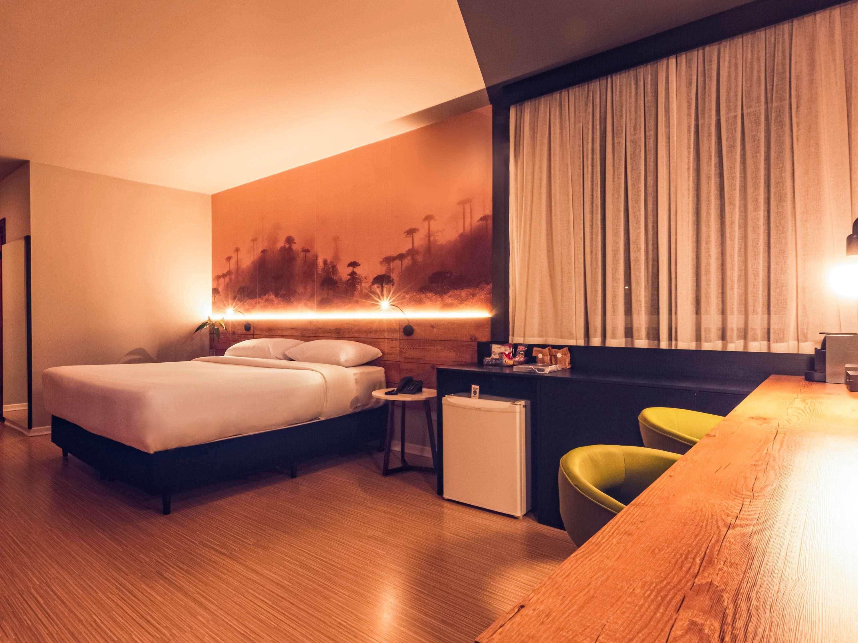 São José dos Pinhais Hotel Cassino Tower Curitiba Aeroporto By Nacional Inn מראה חיצוני תמונה