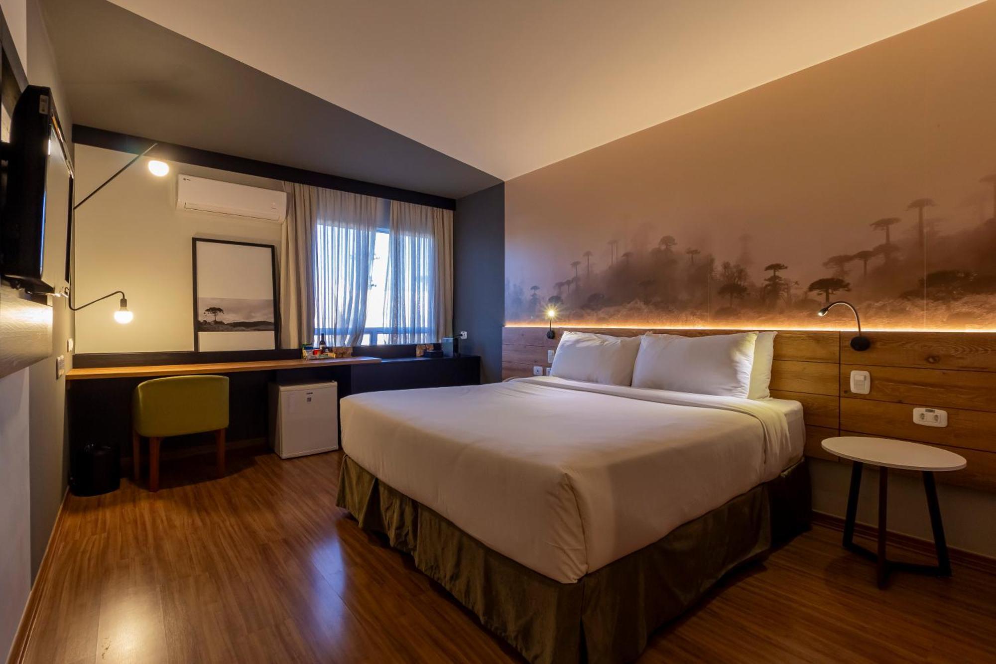 São José dos Pinhais Hotel Cassino Tower Curitiba Aeroporto By Nacional Inn מראה חיצוני תמונה